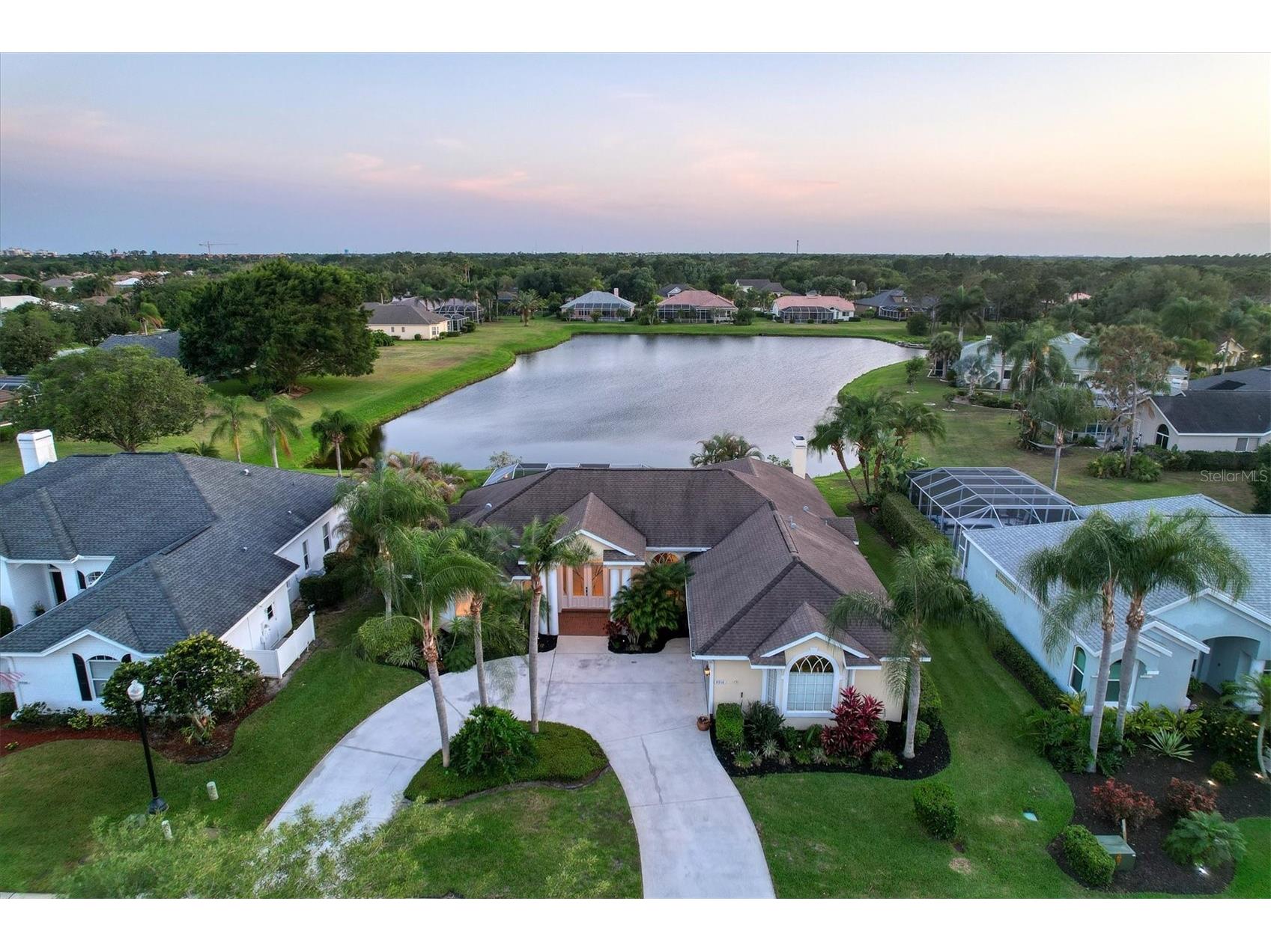 9910 Laurel Valley Avenue Circle Bradenton FL 34202 A4675105 image3