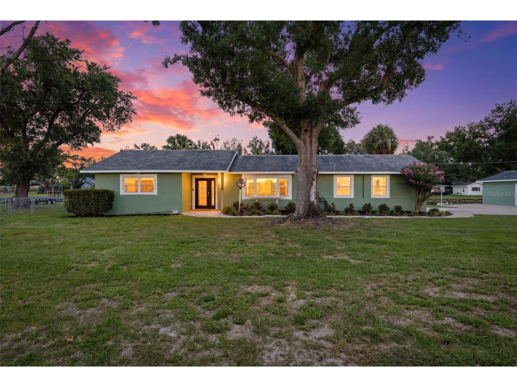 9910 Peninsular Drive Gibsonton FL 33534 TB8517537 image1
