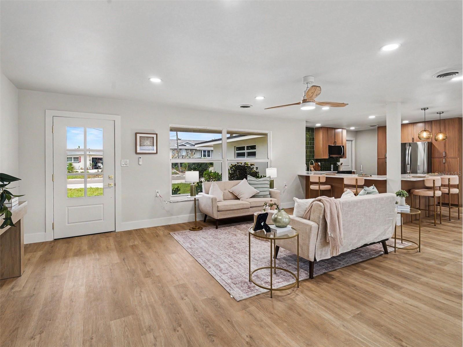 9911 Royal Palm Drive Bradenton FL 34210 TB8515238 image2