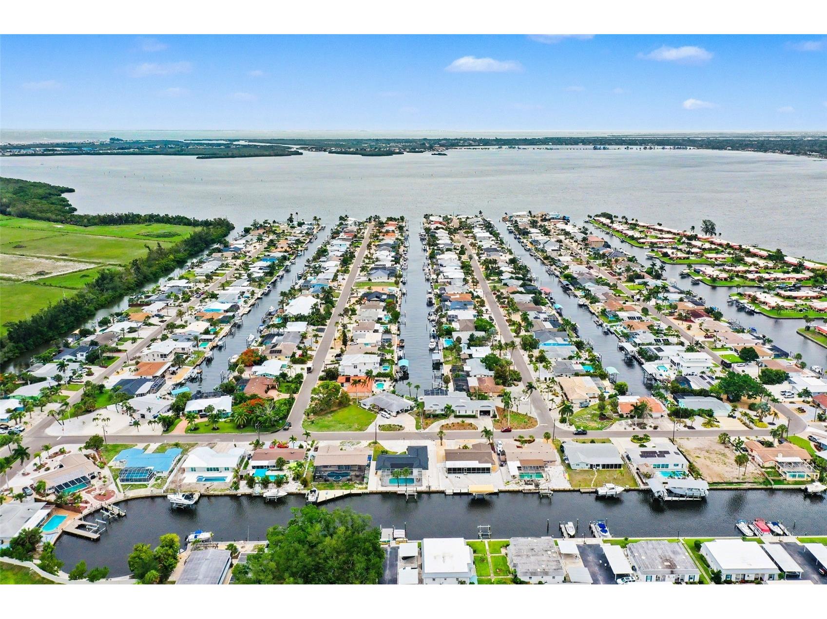 9911 Royal Palm Drive Bradenton FL 34210 TB8515238 image24