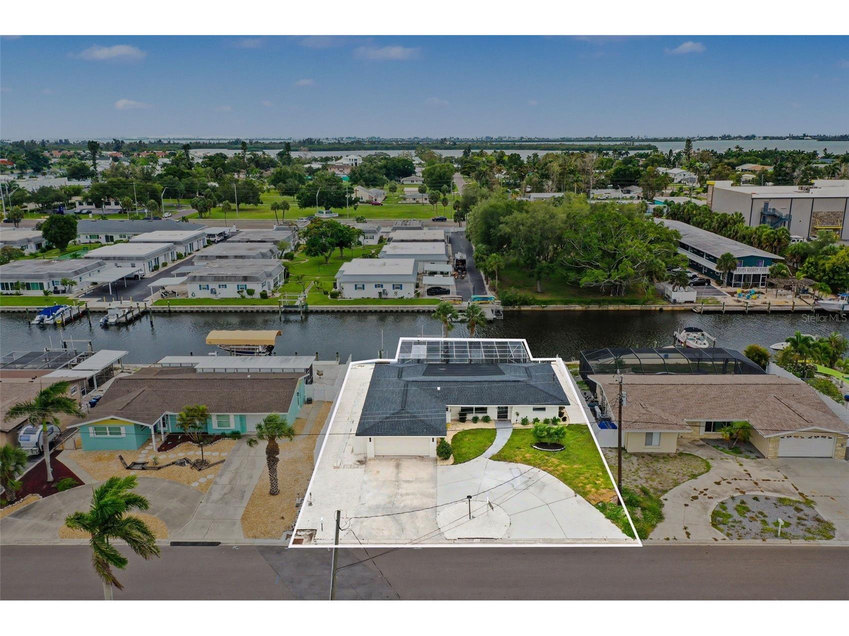 9911 Royal Palm Drive Bradenton FL 34210 TB8515238 image25
