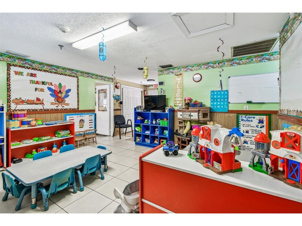 9912 N Myrtle Street Tampa FL 33617 TB8446567 image12