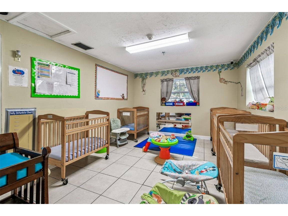 9912 N Myrtle Street Tampa FL 33617 TB8446567 image18