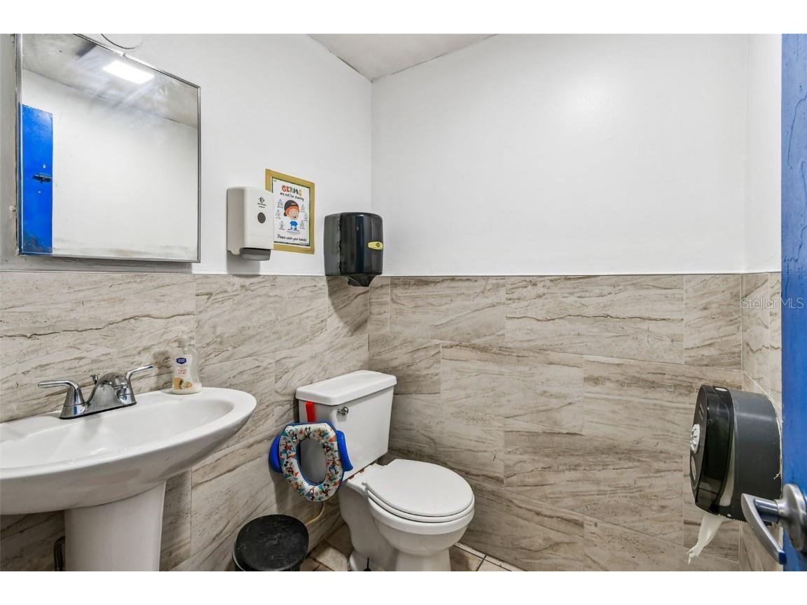 9912 N Myrtle Street Tampa FL 33617 TB8446567 image20