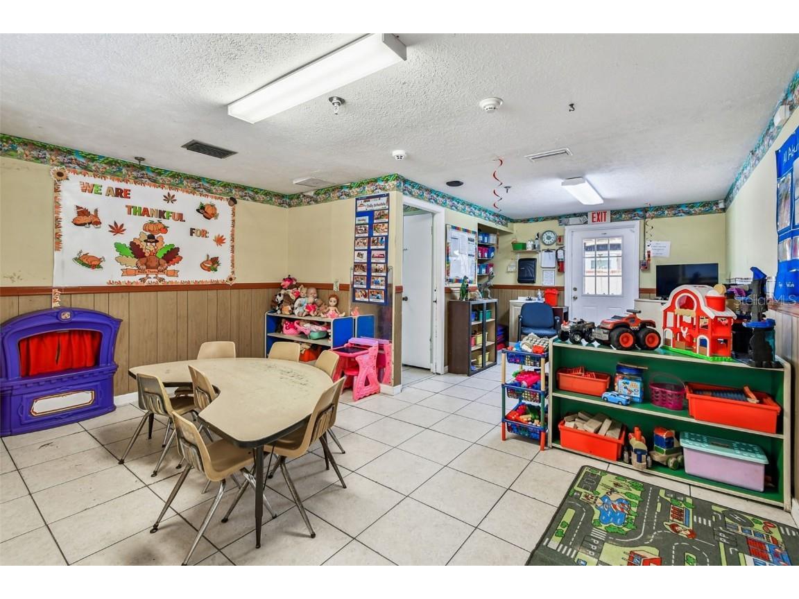 9912 N Myrtle Street Tampa FL 33617 TB8446567 image25