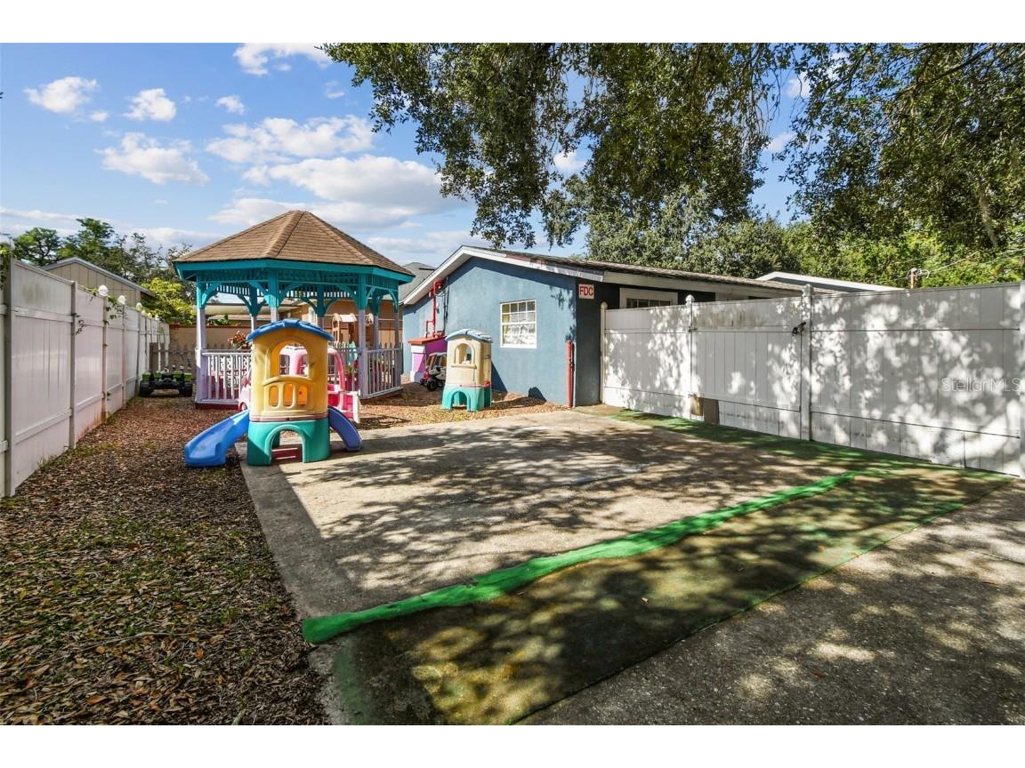 9912 N Myrtle Street Tampa FL 33617 TB8446567 image39