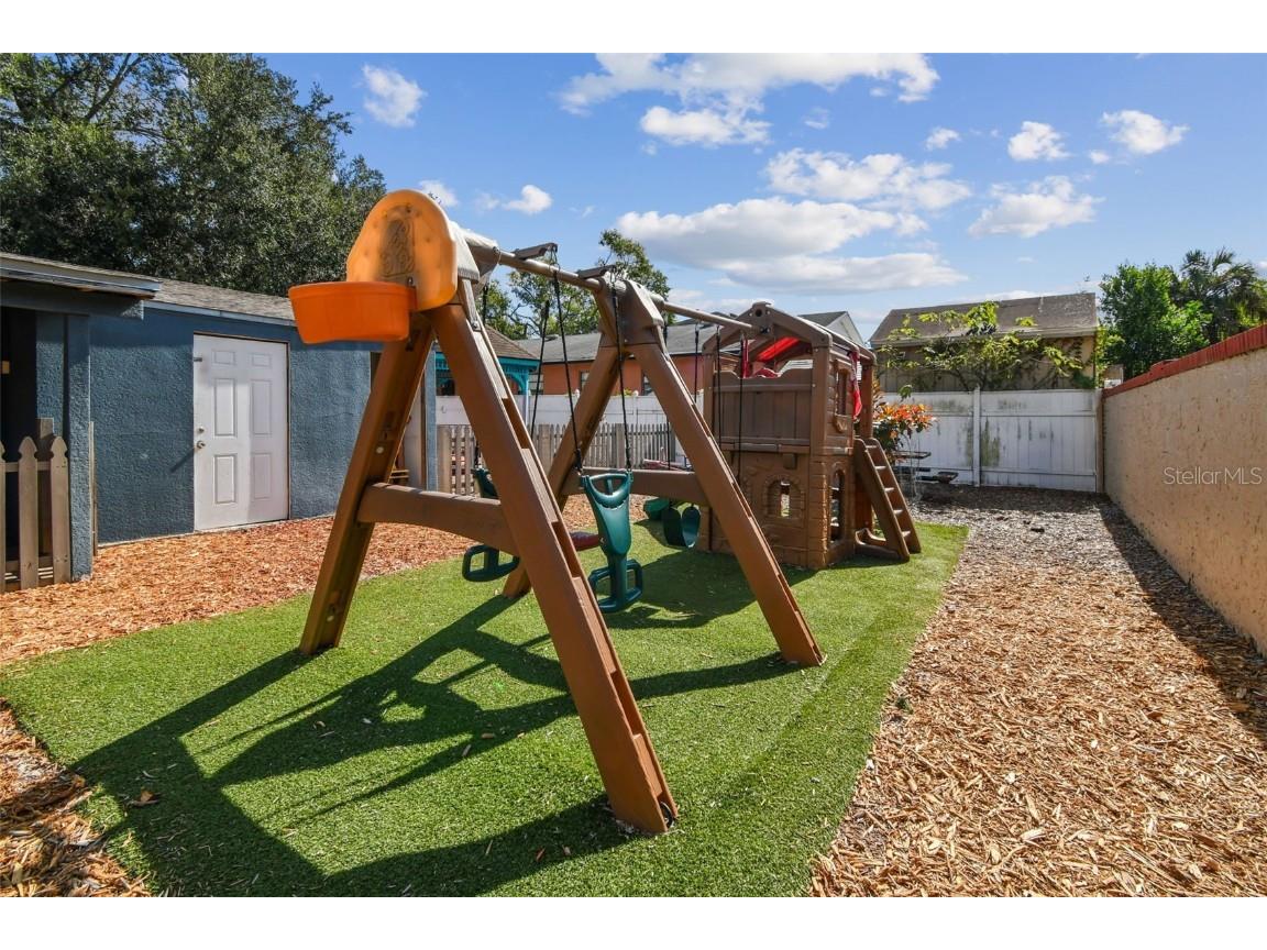 9912 N Myrtle Street Tampa FL 33617 TB8446567 image42