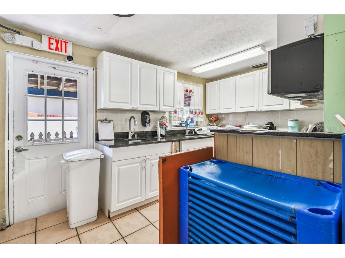 9912 N Myrtle Street Tampa FL 33617 TB8446567 image49