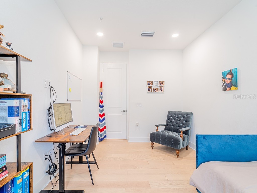 9913 Key Haven Road Seminole FL 33777 O6339261 image23