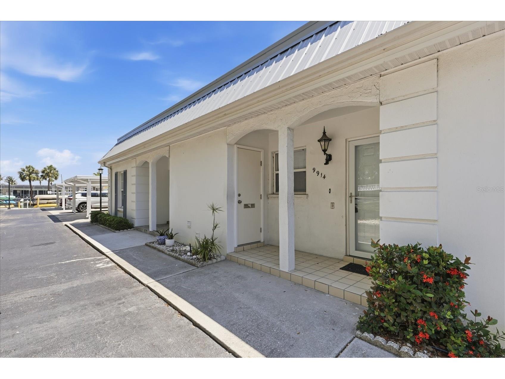 9914 Sebastian Court Bradenton FL 34210 A4691549 image1