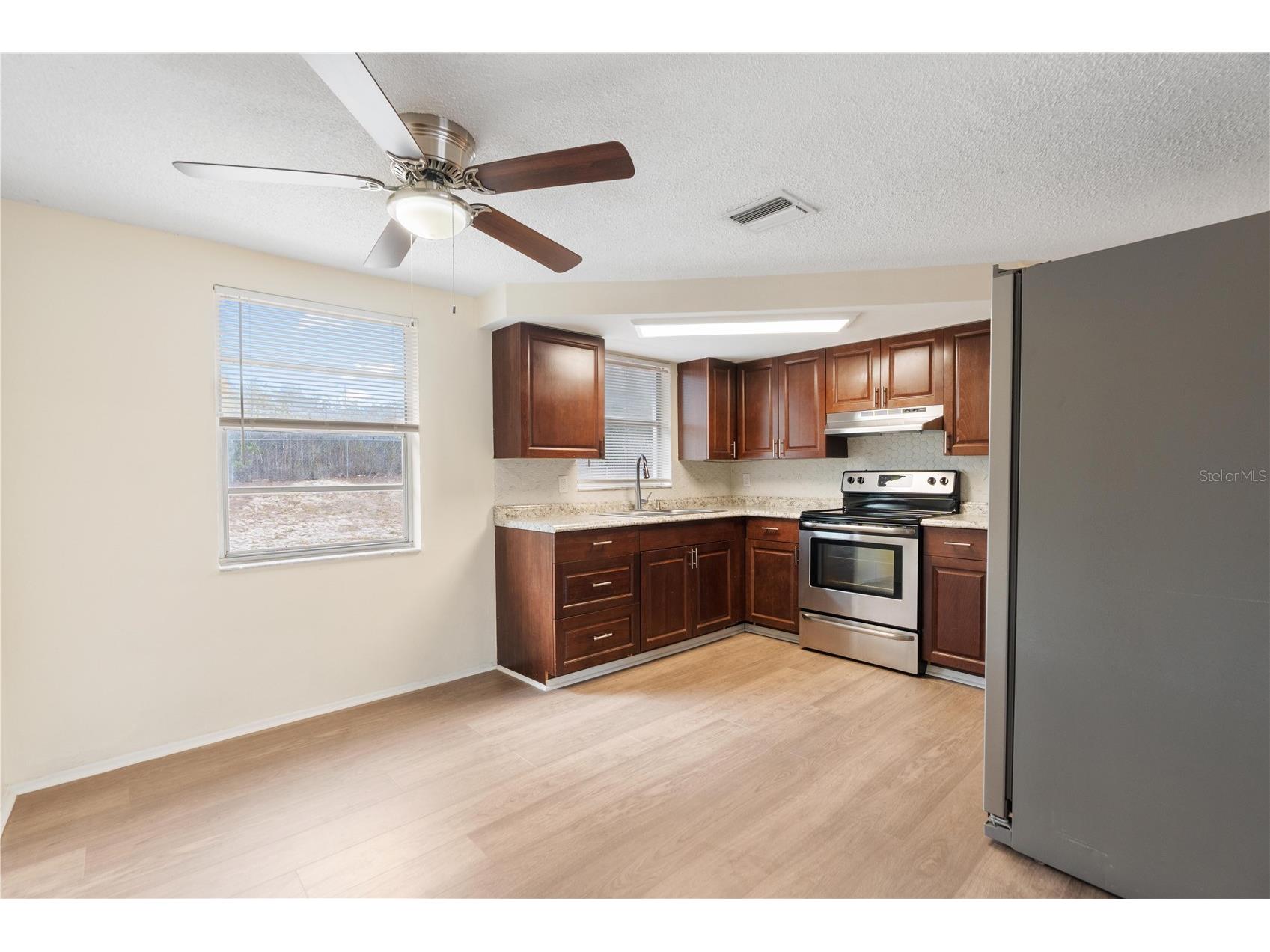 9915 Richwood Lane Port Richey FL 34668 W7885313 image6