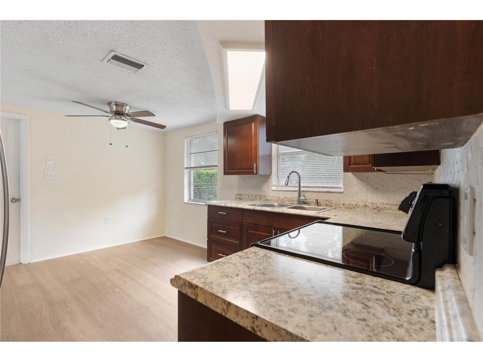 9915 Richwood Lane Port Richey FL 34668 W7885313 image9