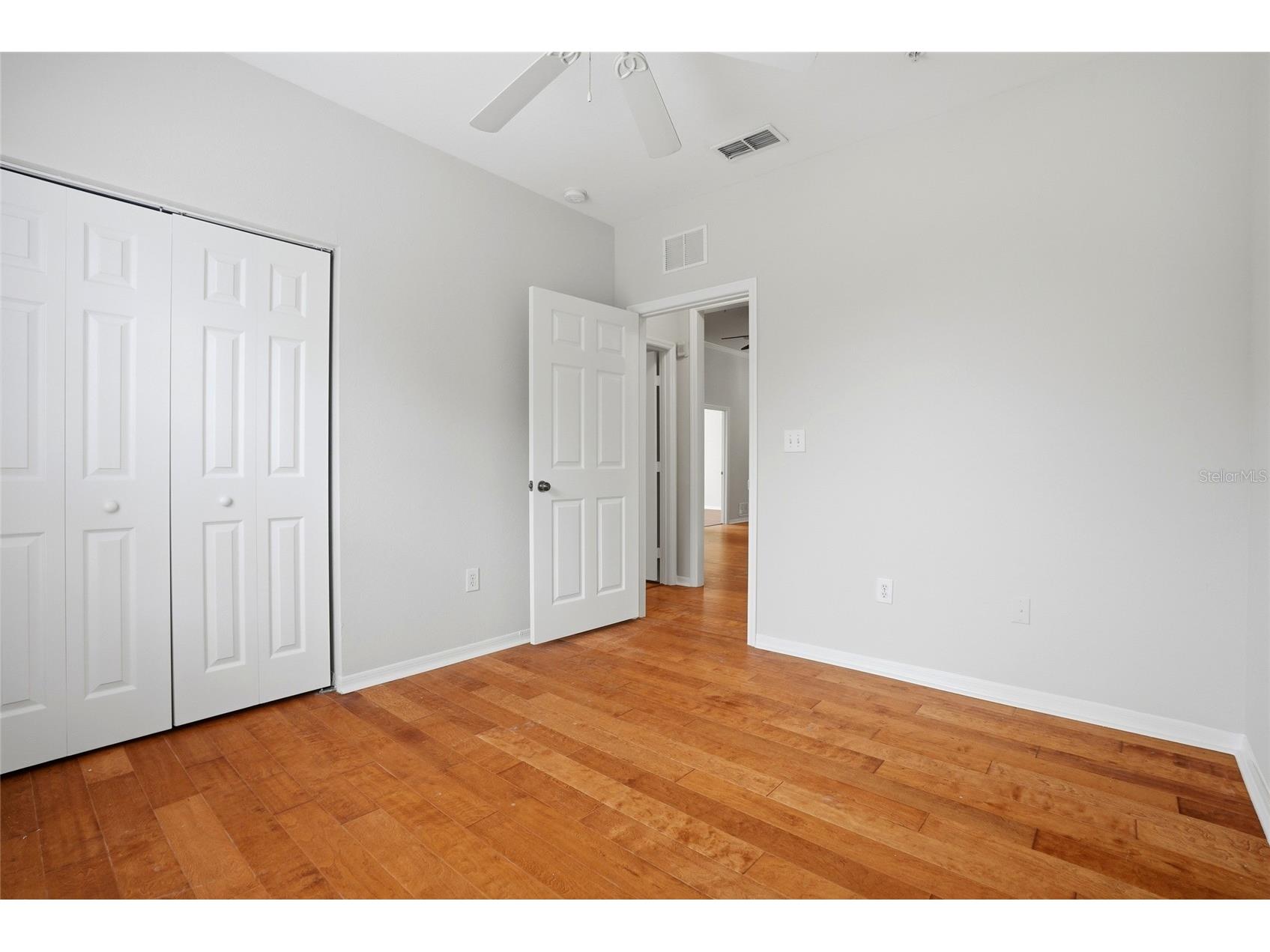 9916 Courtney Palms Boulevard #302 Tampa FL 33619 TB8500143 image10