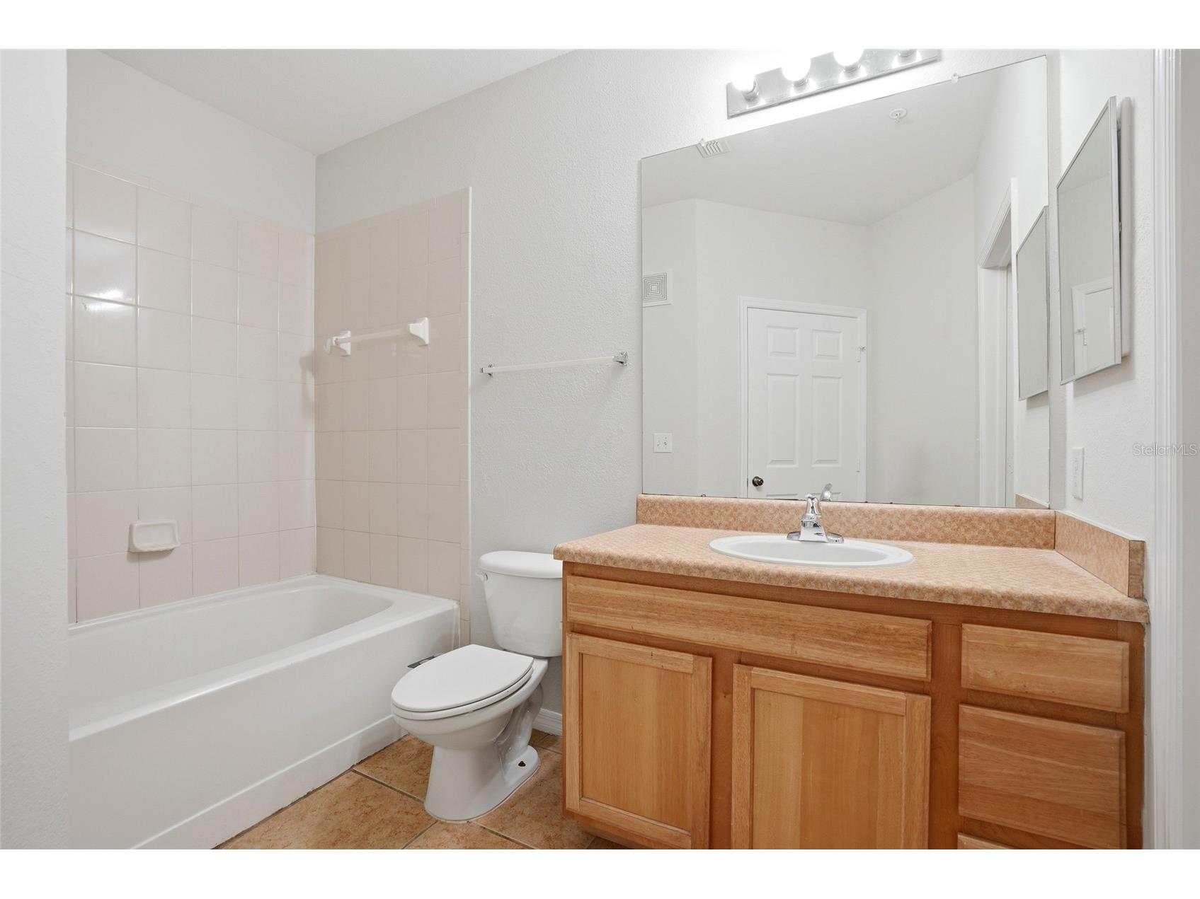 9916 Courtney Palms Boulevard #302 Tampa FL 33619 TB8500143 image13