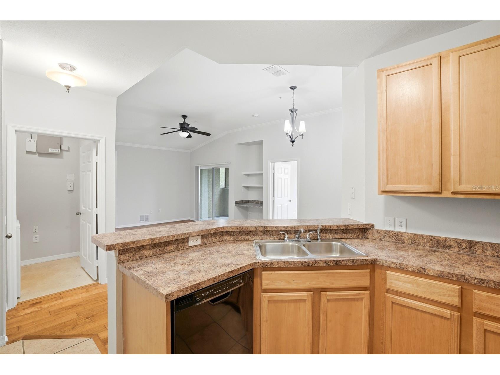 9916 Courtney Palms Boulevard #302 Tampa FL 33619 TB8500143 image24