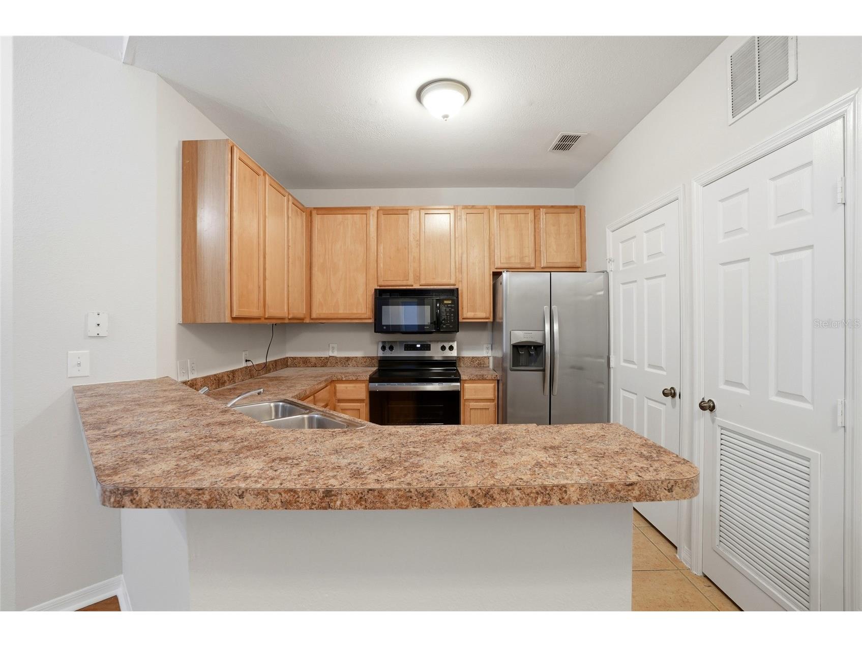 9916 Courtney Palms Boulevard #302 Tampa FL 33619 TB8500143 image5