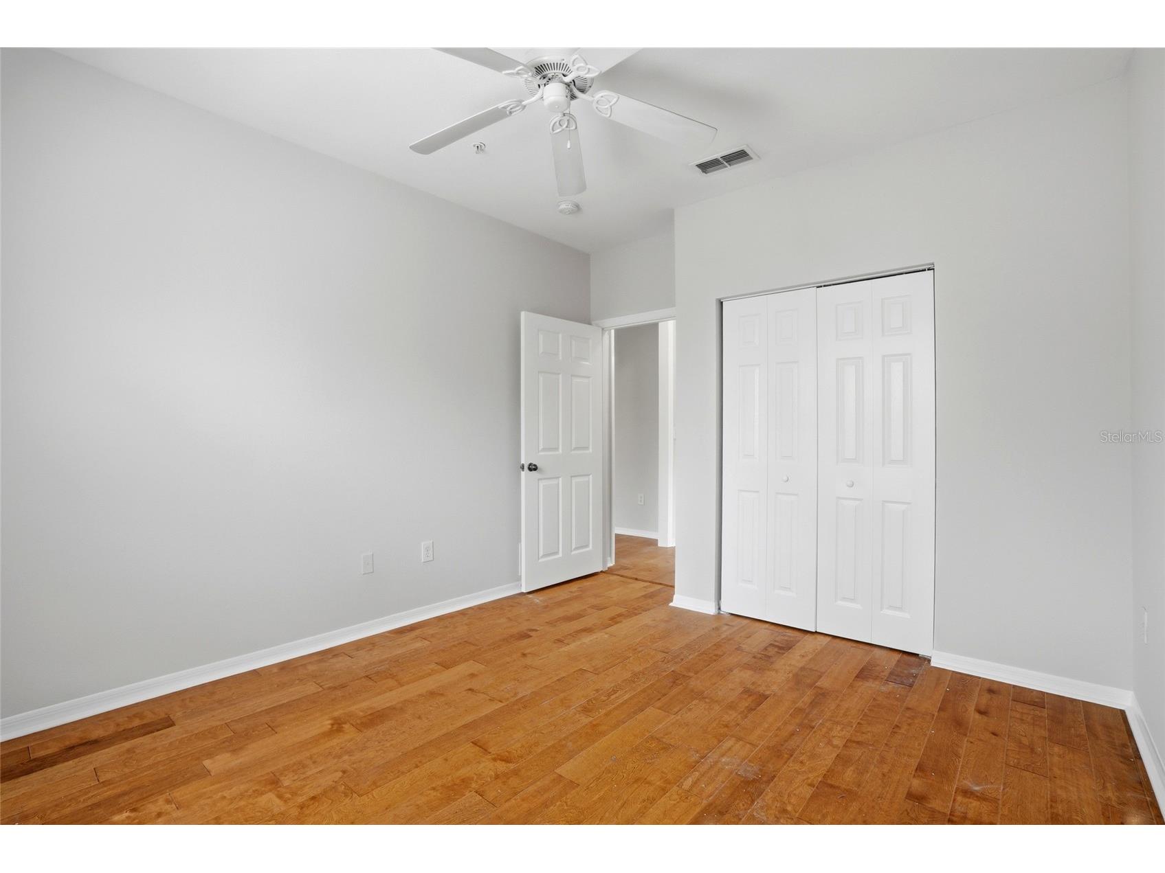 9916 Courtney Palms Boulevard #302 Tampa FL 33619 TB8500143 image7