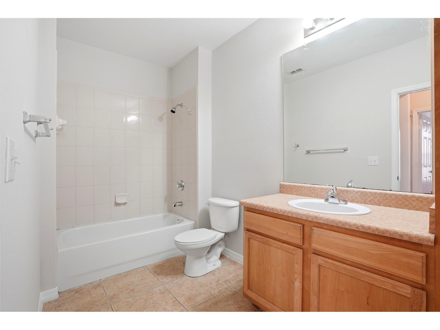 9916 Courtney Palms Boulevard #302 Tampa FL 33619 TB8500143 image9
