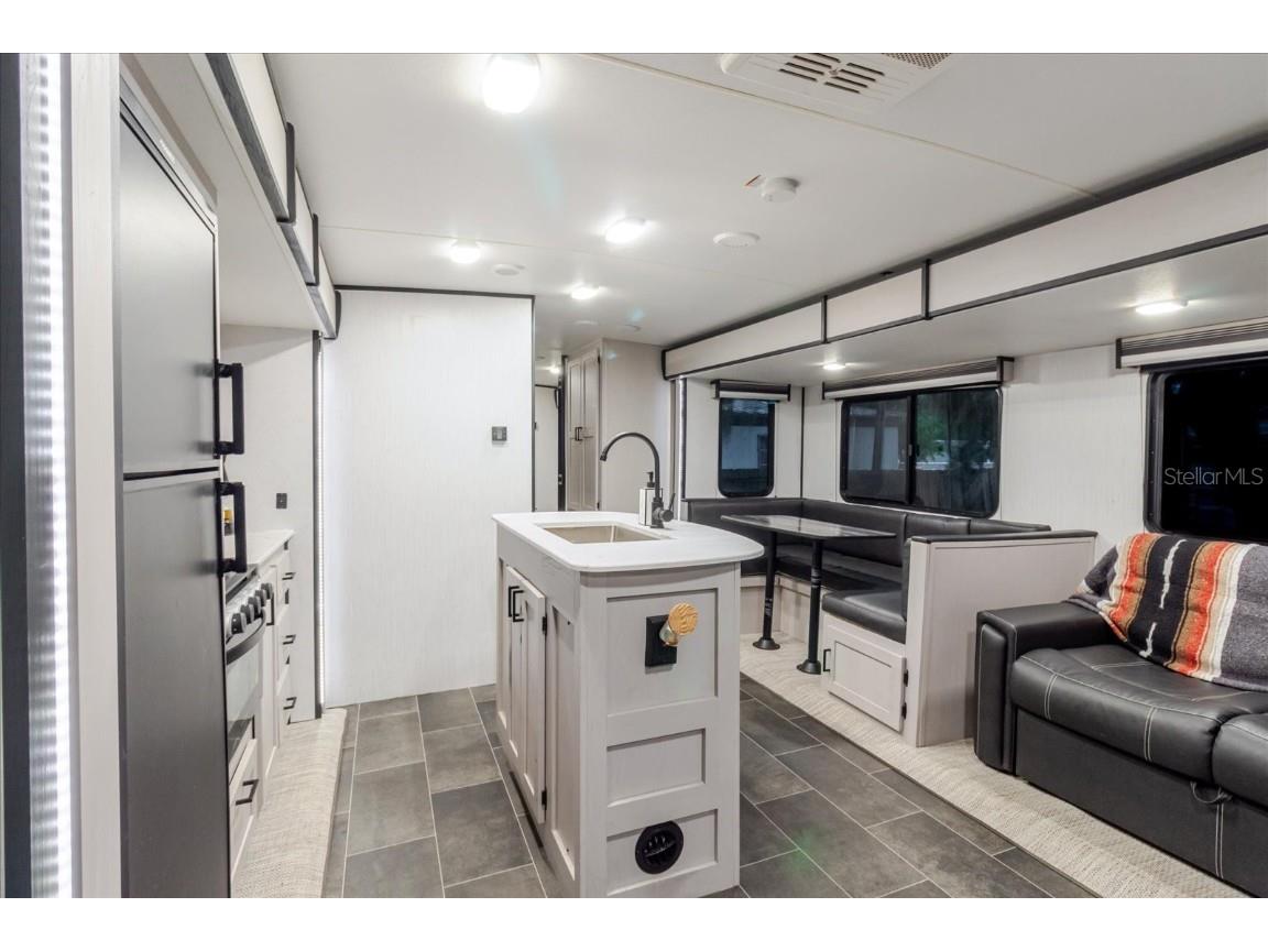 9916 E Gulf To Lake Highway Inverness FL 34450 TB8452521 image32