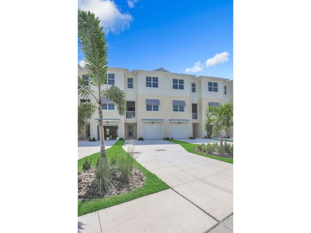 9916 Key Haven Road Seminole FL 33777 A4576708 image1