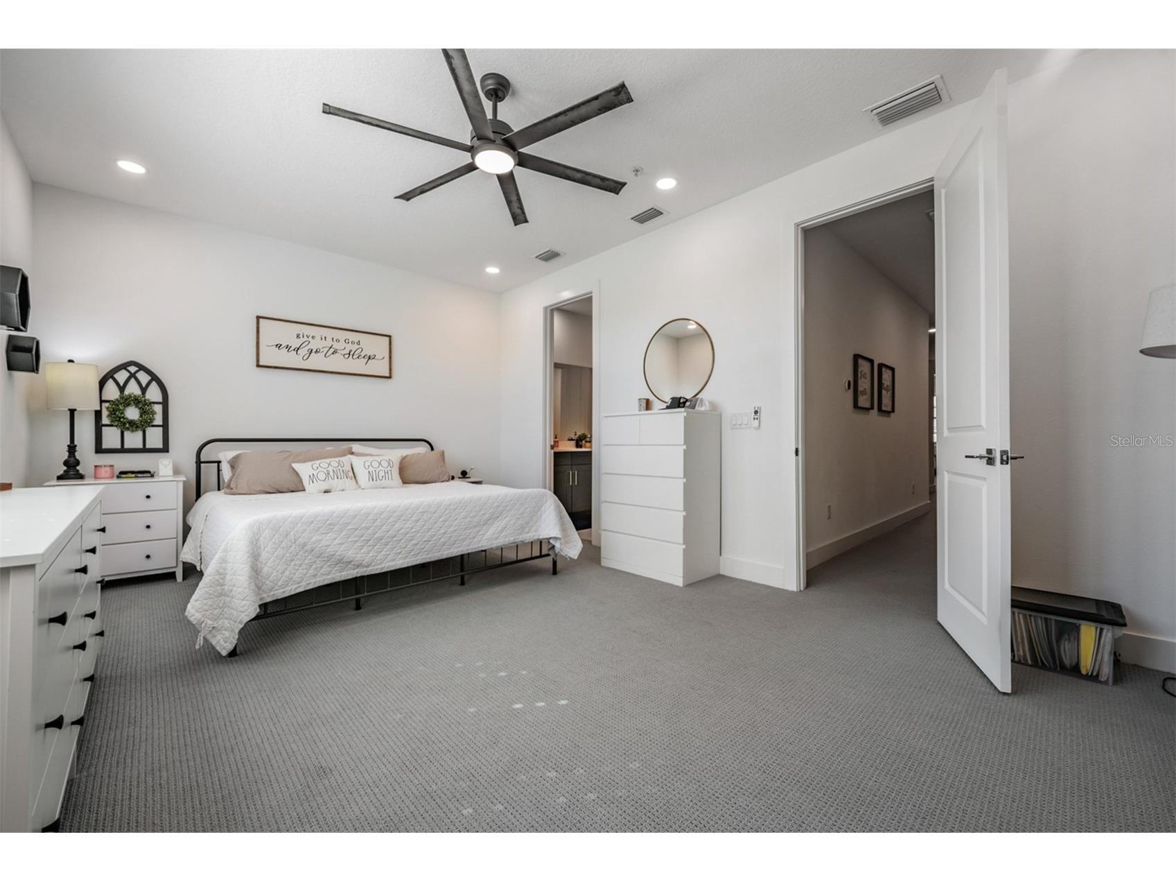 9916 Key Haven Road Seminole FL 33777 TB8467775 image16
