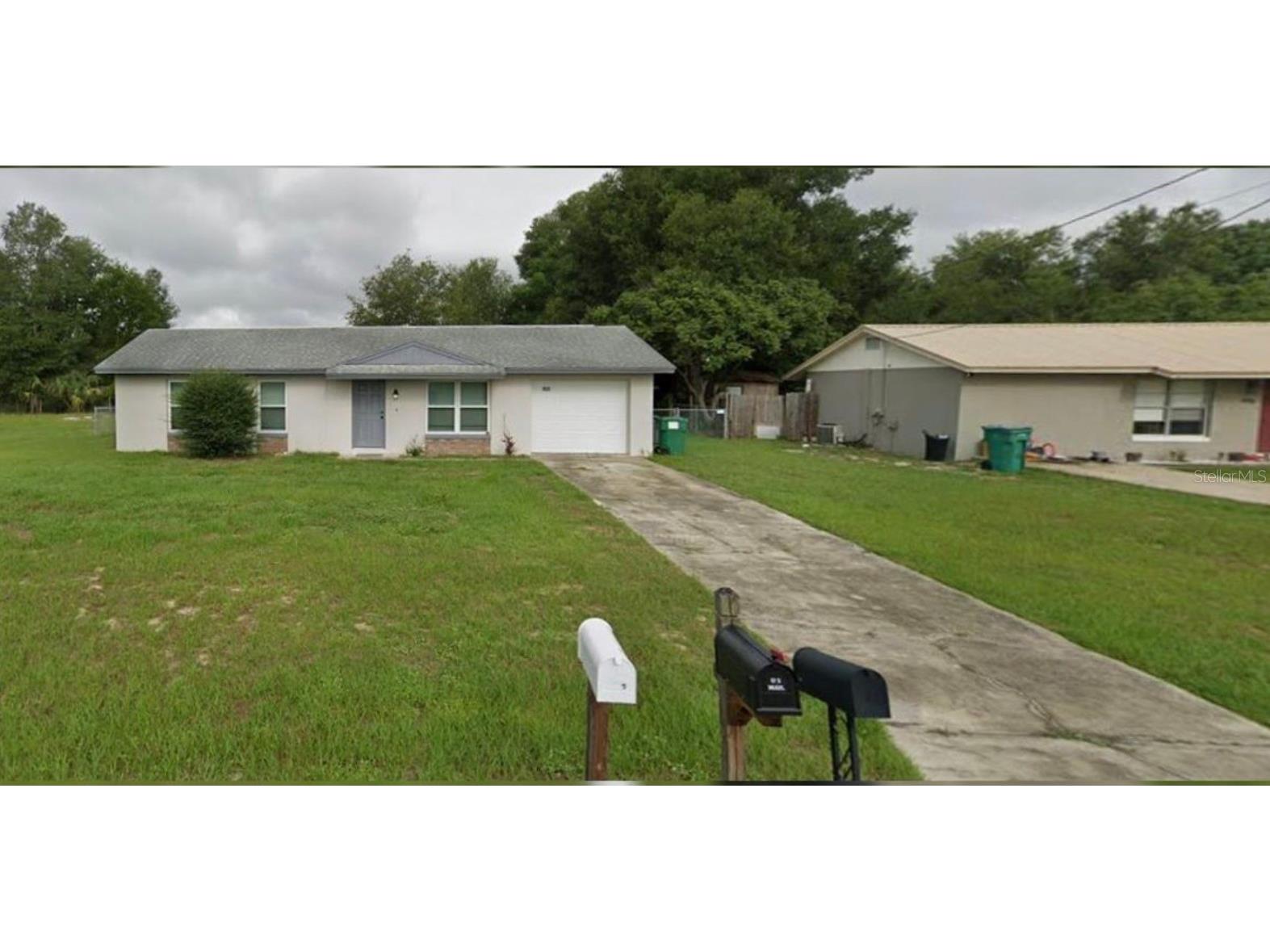 992 Hibiscus Street Lady Lake FL 32159 G5072167 image1