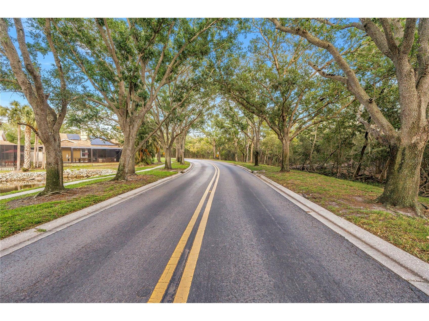 992 San Carlos Court NE Saint Petersburg FL 33702 TB8489863 image27