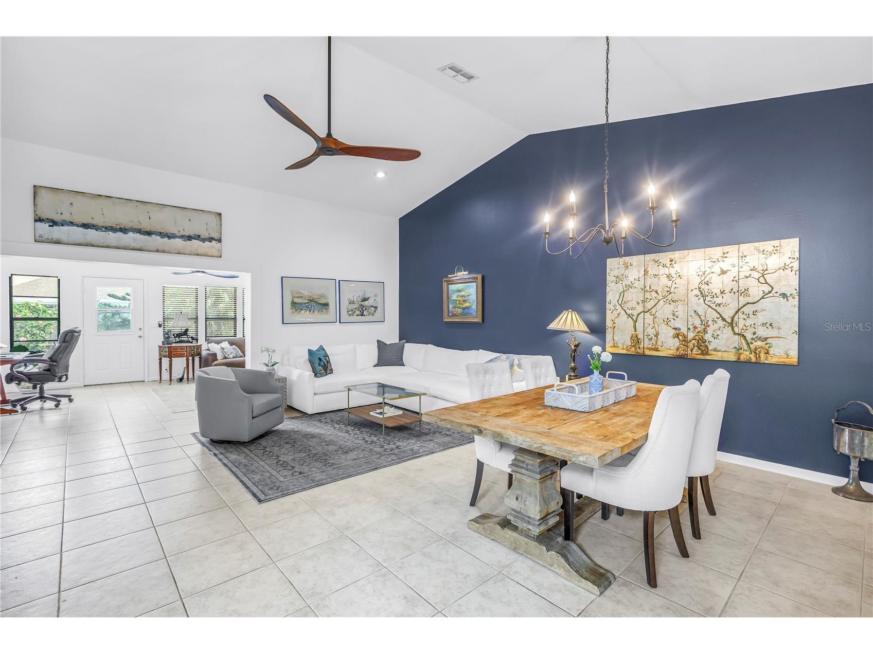 992 San Carlos Court NE Saint Petersburg FL 33702 TB8489863 image3