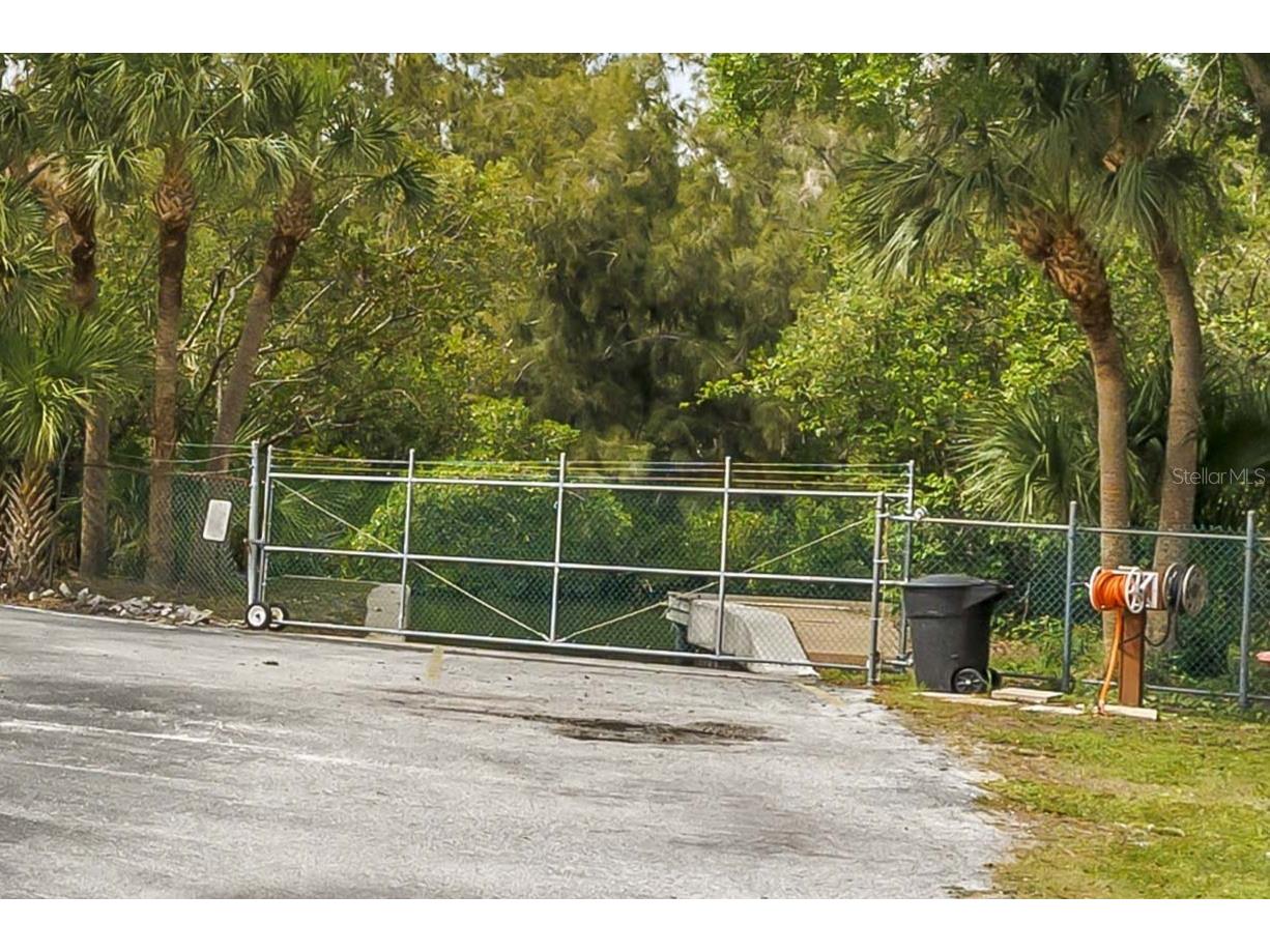 992 San Carlos Court NE Saint Petersburg FL 33702 TB8489863 image36