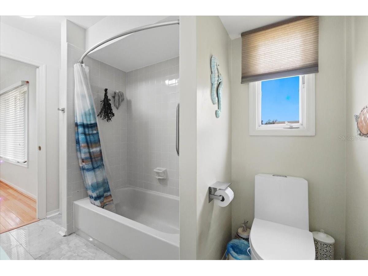 992 Spinnaker Court Tarpon Springs FL 34689 L4961011 image11