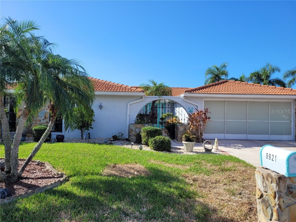 9921 San Mateo Way Port Richey FL 34668 W7869853 image1