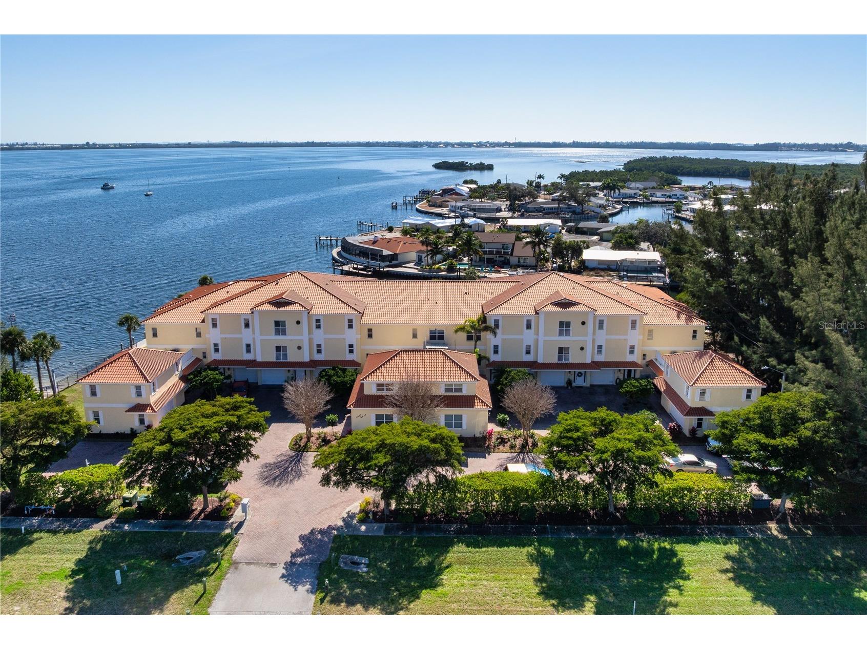 9923 Manatee Avenue W Bradenton FL 34209 - PALMA SOLA BAY A4677749 image1