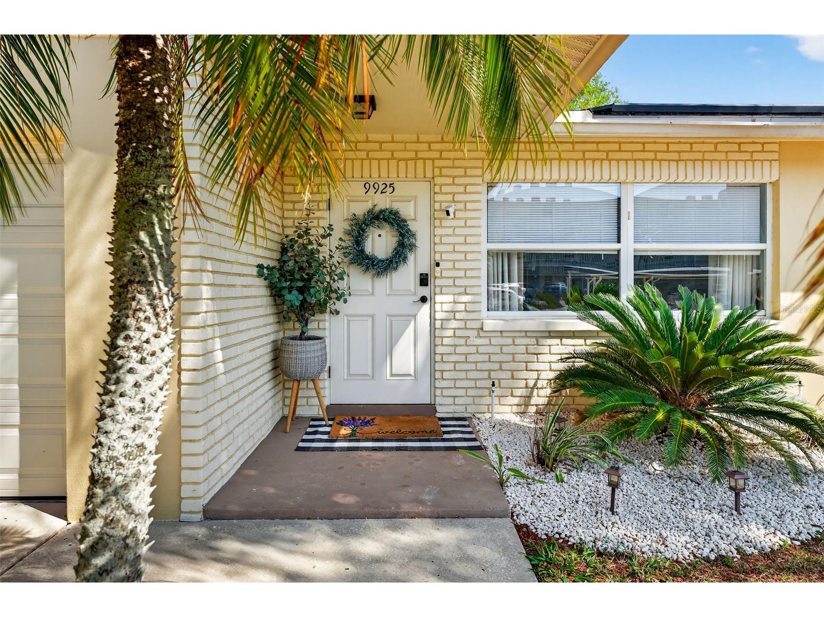 9925 47th Avenue N Seminole FL 33708 TB8491886 image1