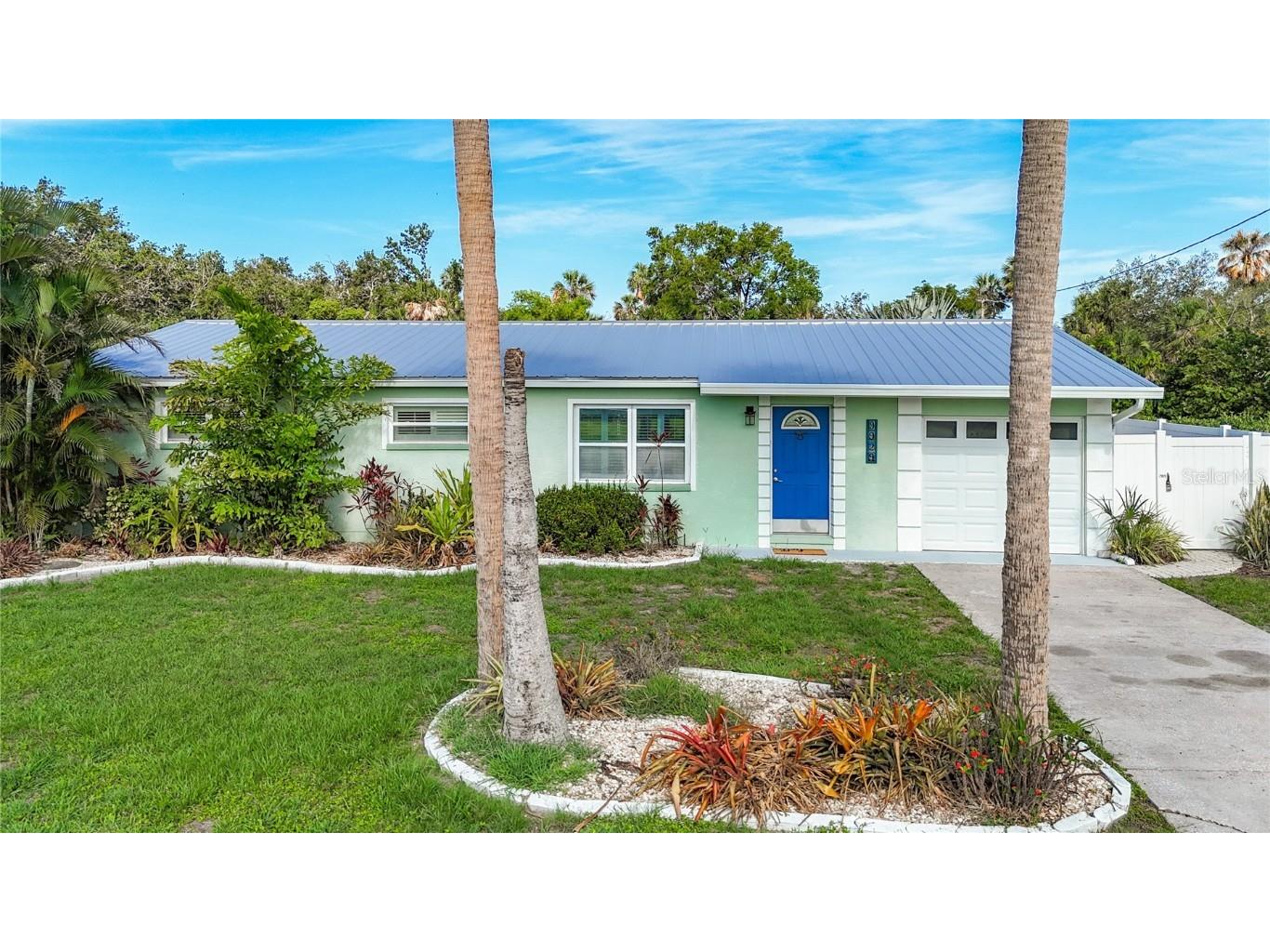 9929 Bay Drive Gibsonton FL 33534 TB8391280 image1