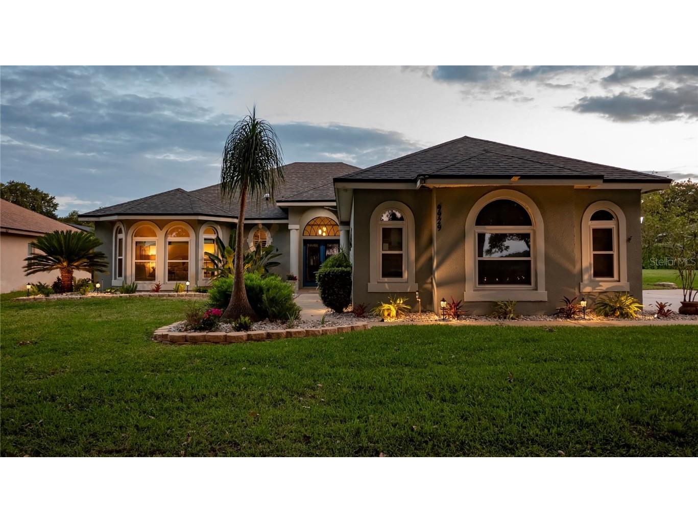 9929 Spring Lake Drive Clermont FL 34711 - LAKE MINNEOLA G5069038 image1