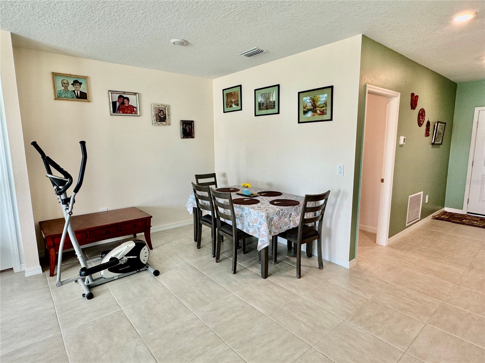 993 Calico Pointe Circle Groveland FL 34736 L4959260 image10