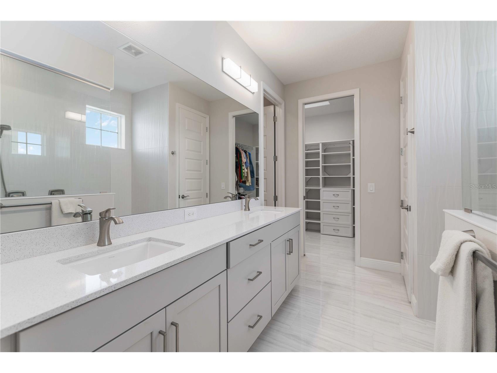 993 Crosswind Avenue Sarasota FL 34240 A4687919 image32