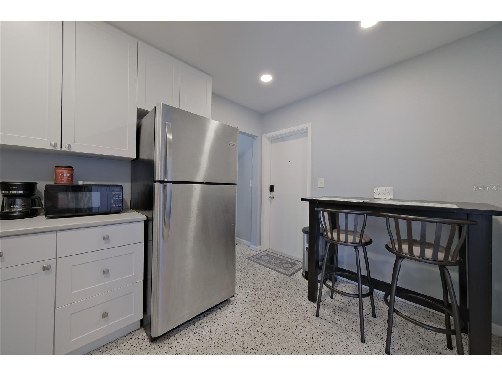 993 Gary Street #A & B Sarasota FL 34234 A4694443 image15
