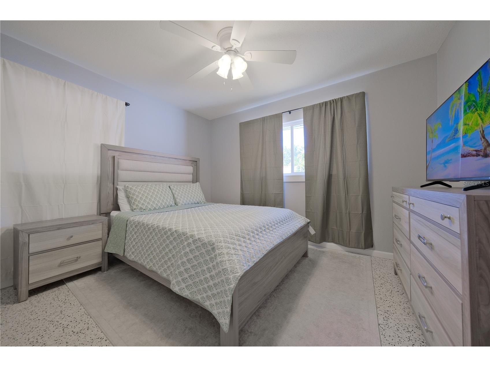 993 Gary Street #A & B Sarasota FL 34234 A4694443 image20