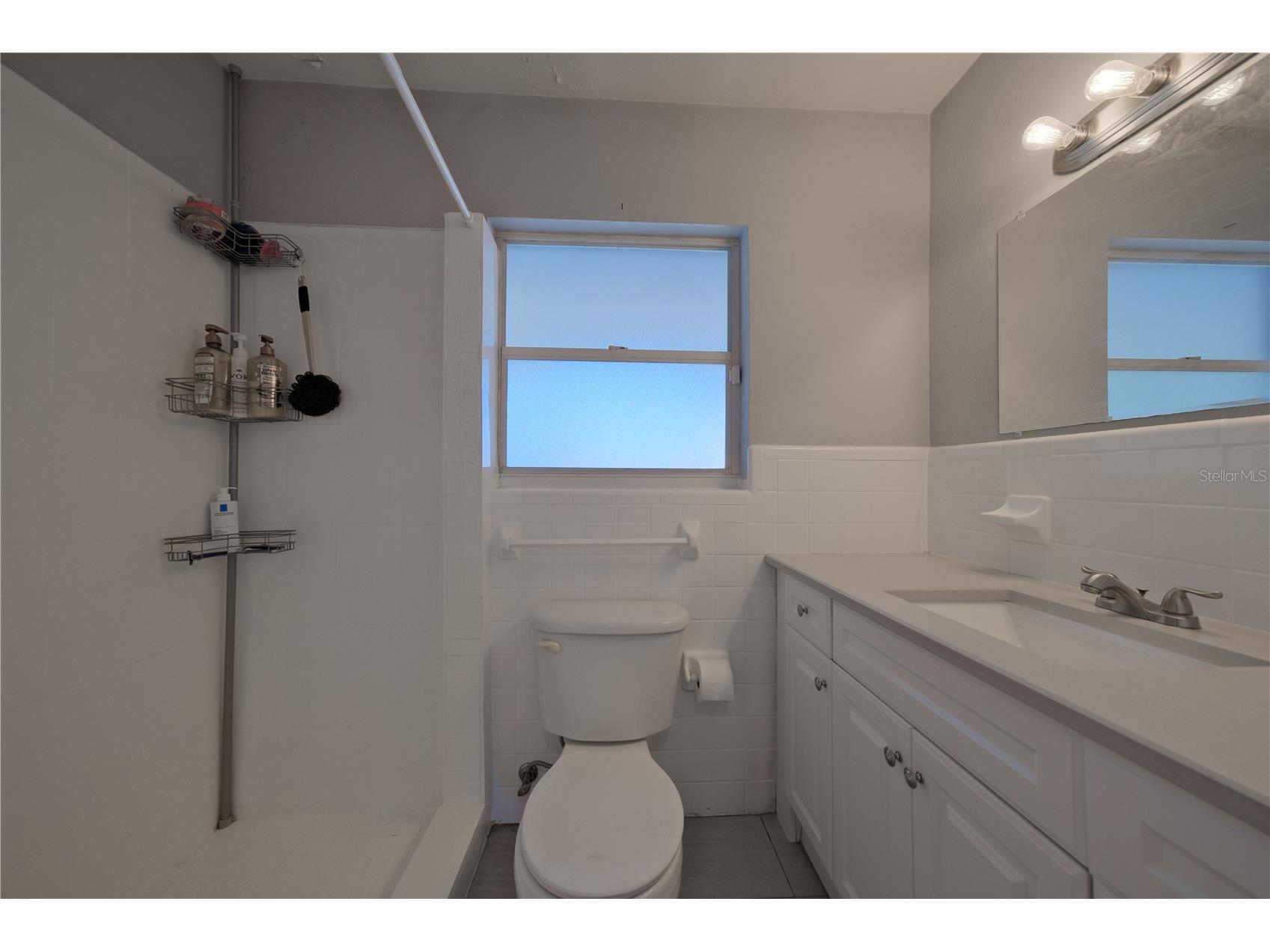 993 Gary Street #A & B Sarasota FL 34234 A4694443 image40