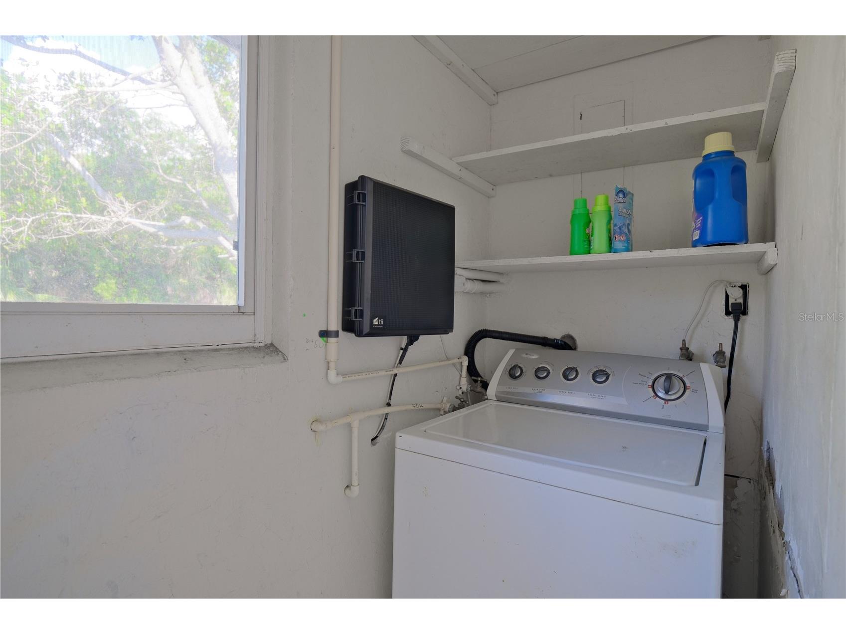 993 Gary Street #A & B Sarasota FL 34234 A4694443 image50