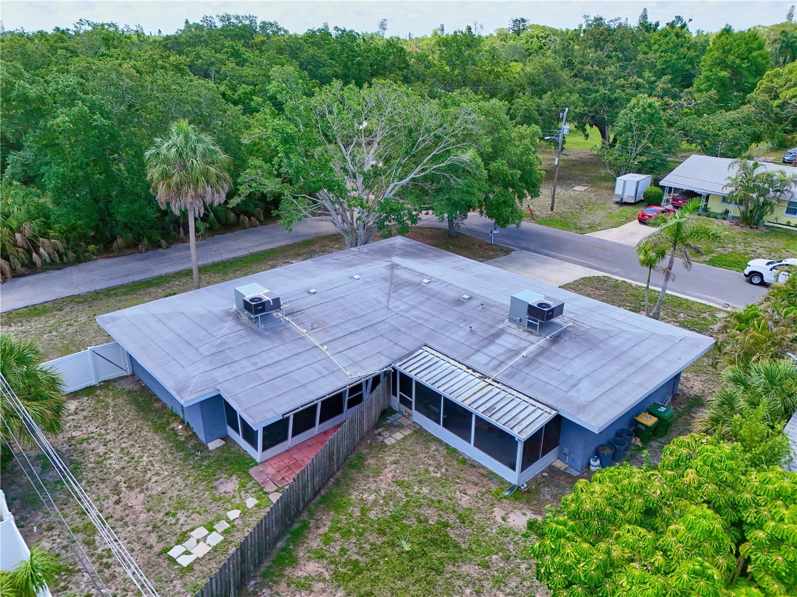993 Gary Street #A & B Sarasota FL 34234 A4694443 image54