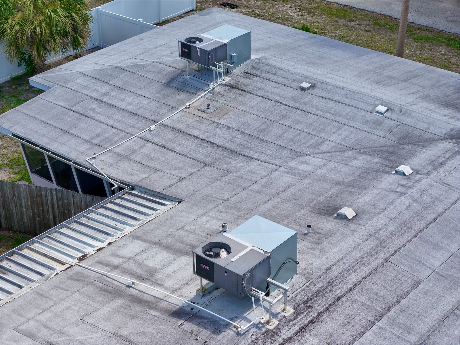 993 Gary Street #A & B Sarasota FL 34234 A4694443 image56