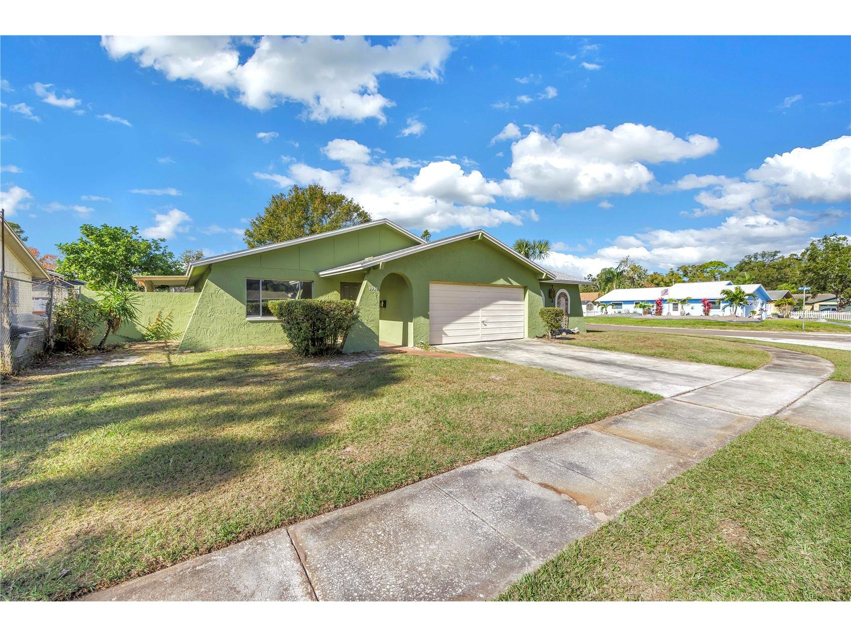 9930 68th Street N Pinellas Park FL 33782 TB8460316 image1