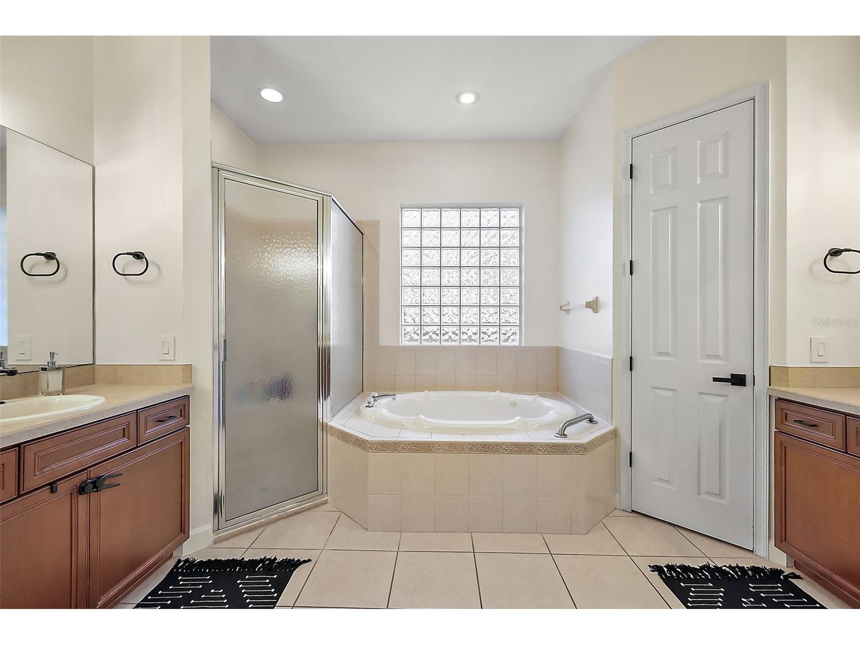 9930 Santa Barbara Court Howey In The Hills FL 34737 A4681126 image19