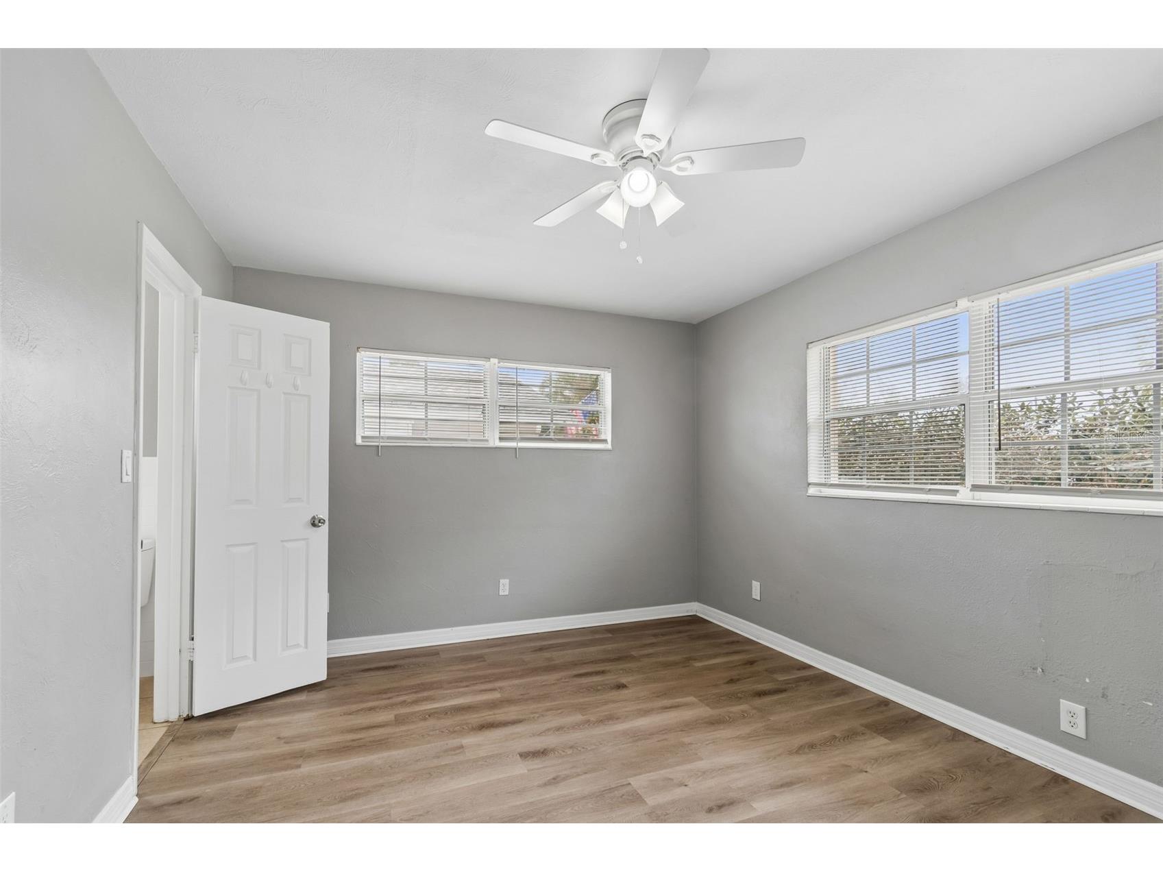 9931 110th Street Seminole FL 33772 TB8495361 image30