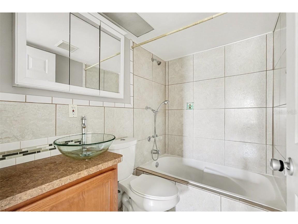 9931 Woodstock Lane Port Richey FL 34668 W7881449 image11