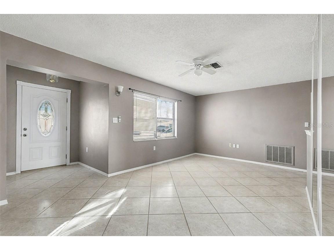 9931 Woodstock Lane Port Richey FL 34668 W7881449 image3