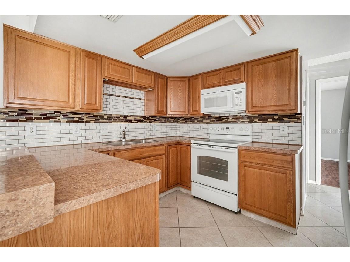 9931 Woodstock Lane Port Richey FL 34668 W7881449 image6