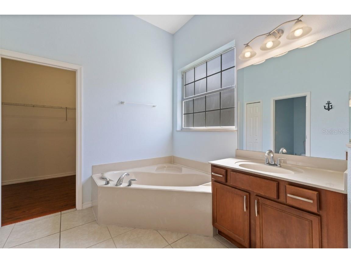 9932 Caroline Park Drive Orlando FL 32832 O6343061 image23